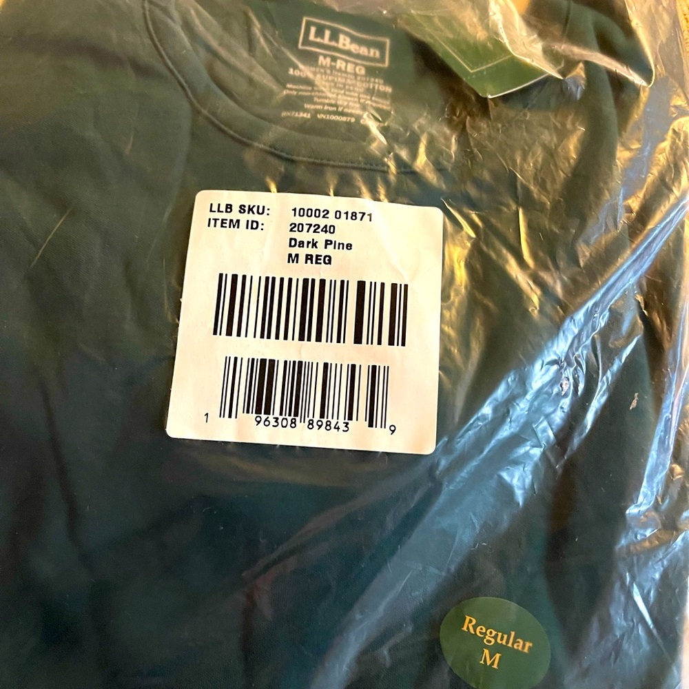 Nice short sleeve T-shirt new with tag